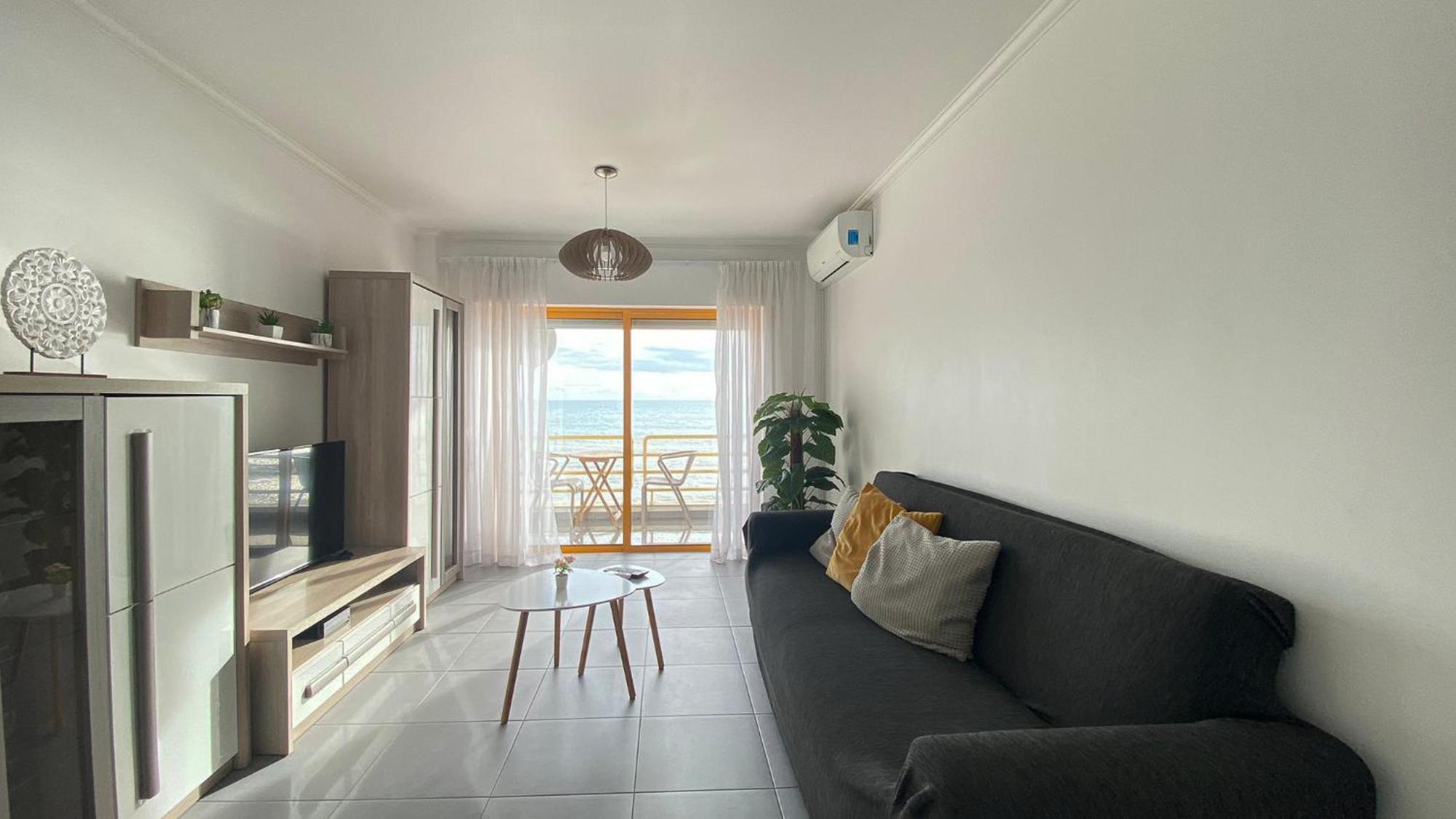 Quarteira Frente Praia II By Homeslow Rentals Esterno foto